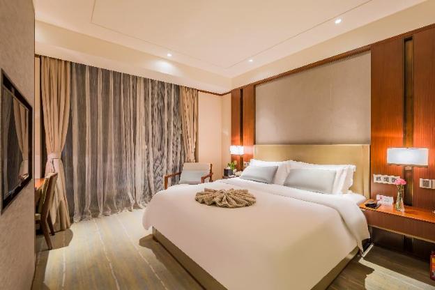 swan lakeview hotel