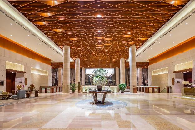 swan lakeview hotel
