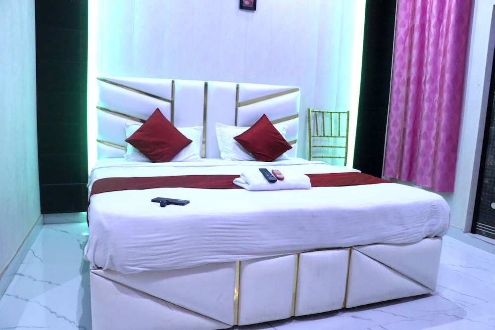 hotel krishna manu palace