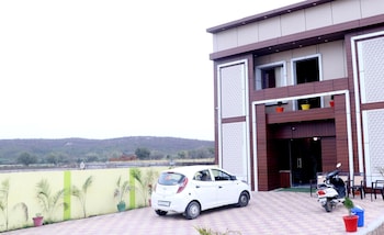 hotel krishna manu palace