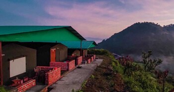 himalayan stay lodges