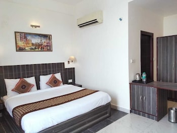 novel resort jim corbett