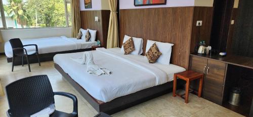 novel resort jim corbett