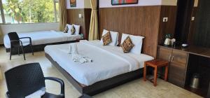 novel resort jim corbett