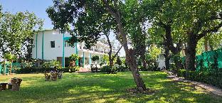 novel resort jim corbett