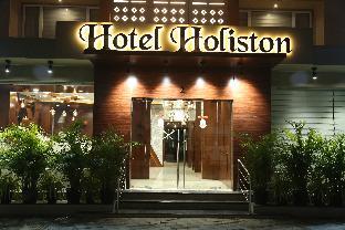 hotel holiston