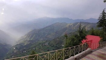 kvr clarks inn kufri