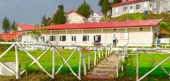 kvr clarks inn kufri