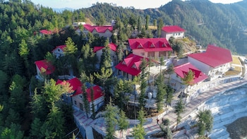 Kvr Clarks Inn, Kufri,Theog>>Shimla,4 star