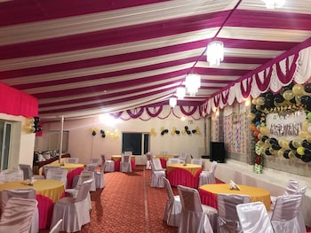kvr clarks inn kufri