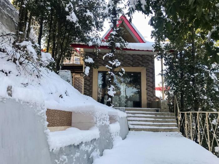 kvr clarks inn kufri