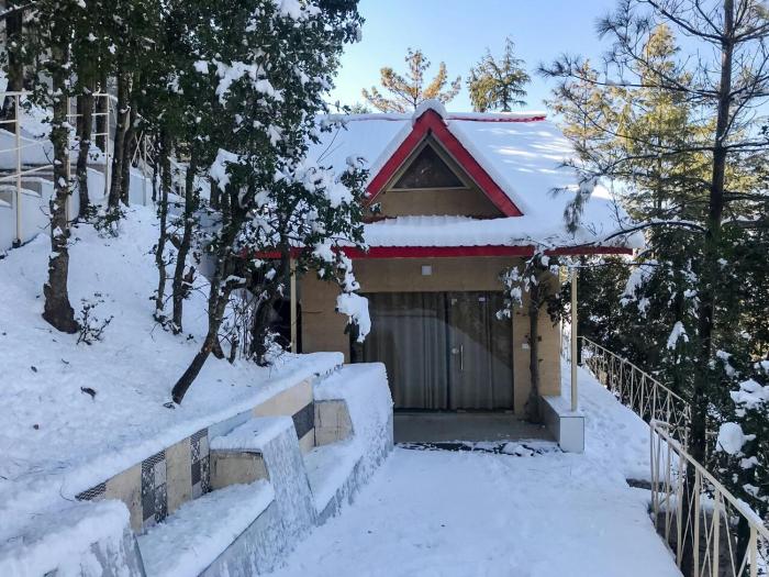 kvr clarks inn kufri