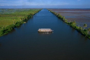 Coco Houseboat,Ambalapuzha>>Alappuzha,3 star