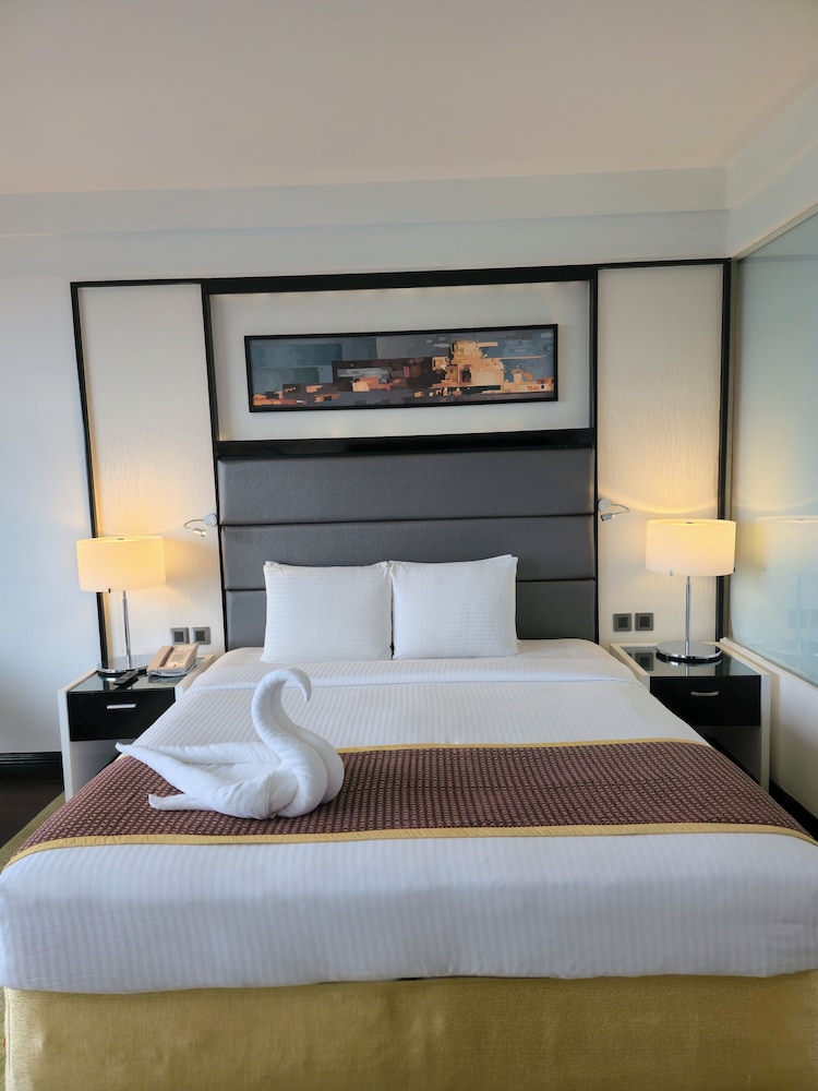 crowne plaza pune city centre by ihg