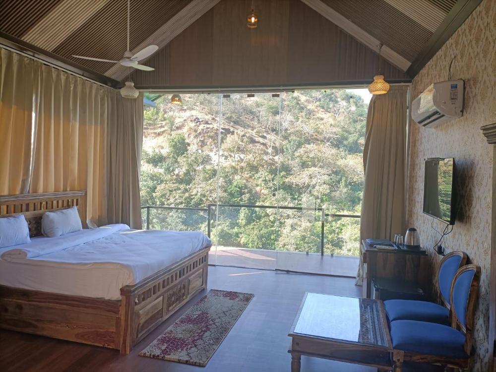 the rock valley resort