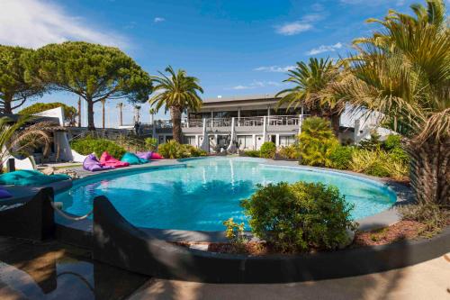 le spinaker boutique hotel restaurant