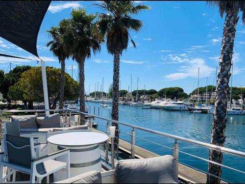 le spinaker boutique hotel restaurant