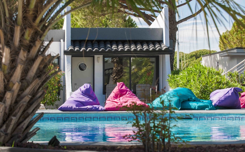 le spinaker boutique hotel restaurant