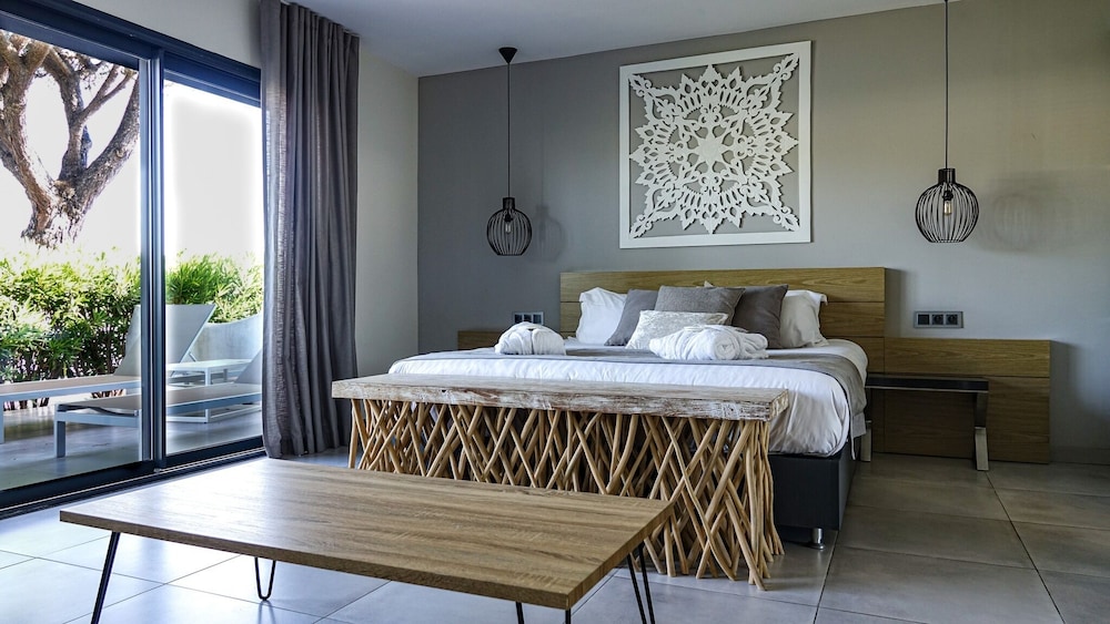 le spinaker boutique hotel restaurant