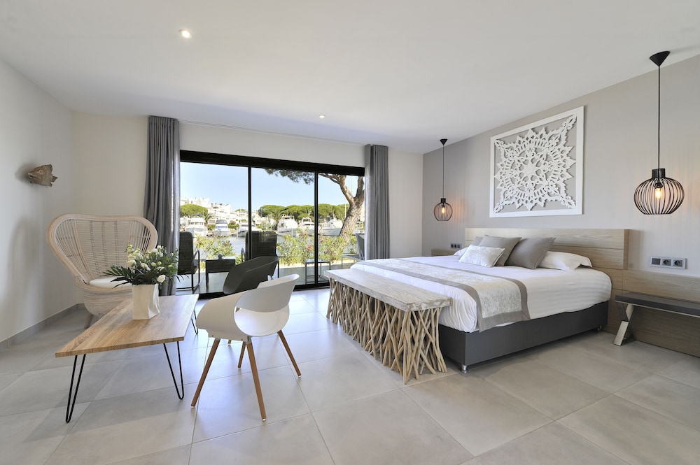 le spinaker boutique hotel restaurant