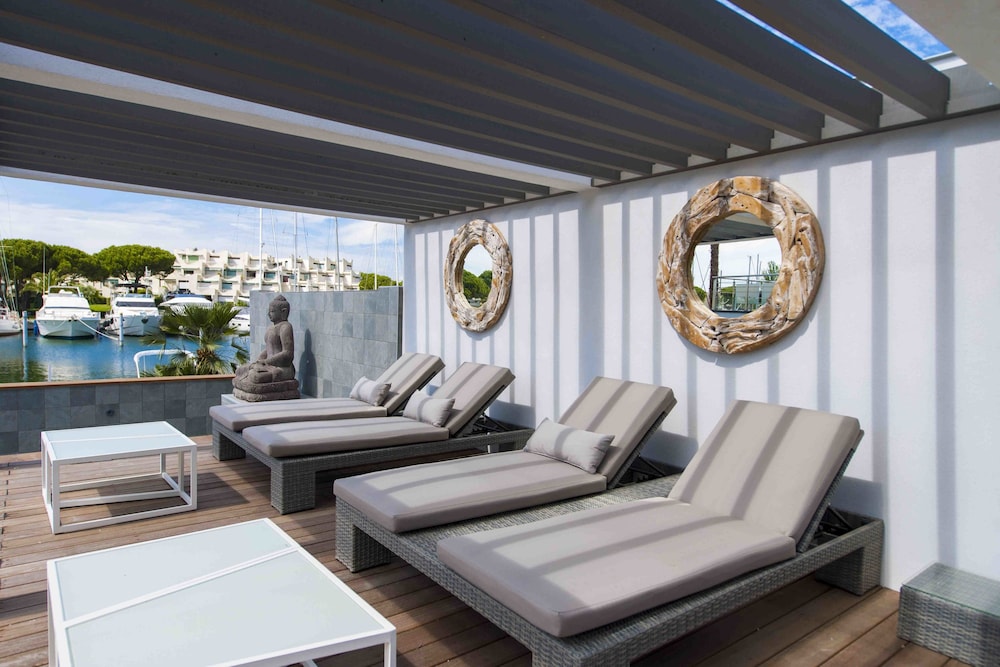 le spinaker boutique hotel restaurant