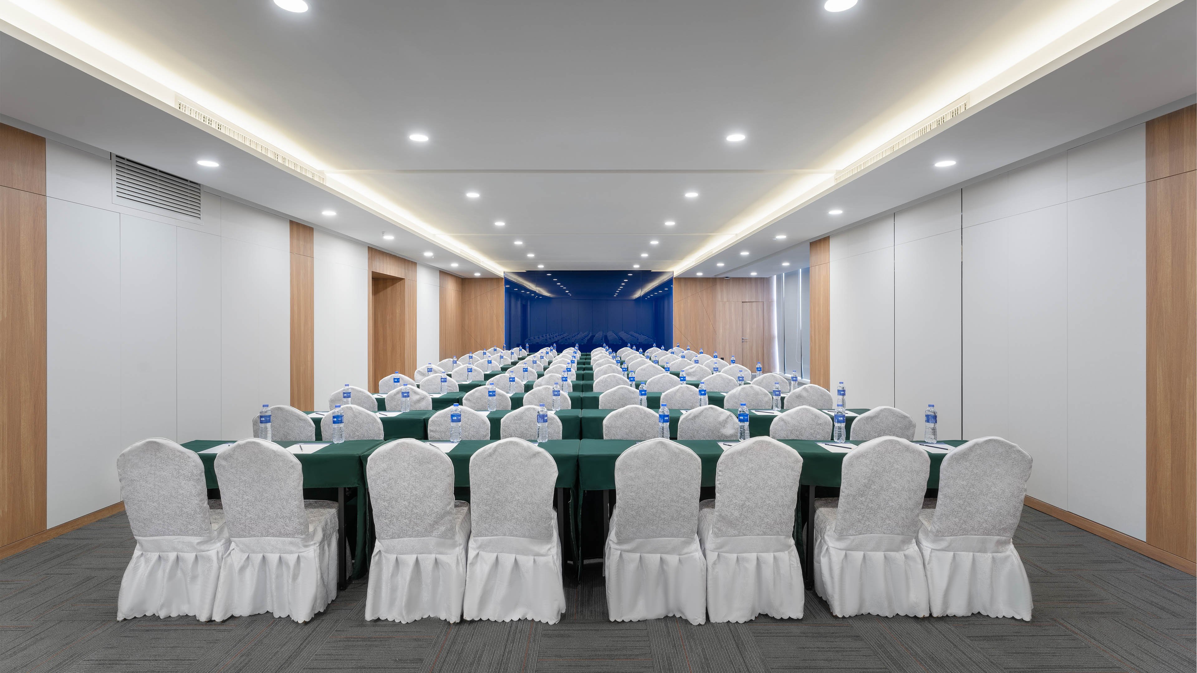 holiday inn express kunming panlong