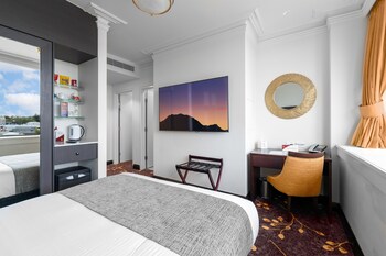 burke and wills hotel