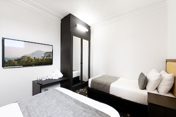 burke and wills hotel