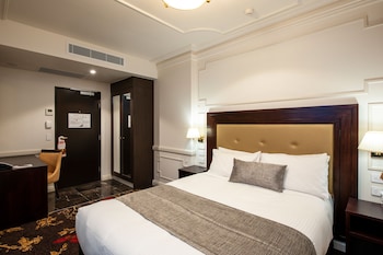 burke and wills hotel