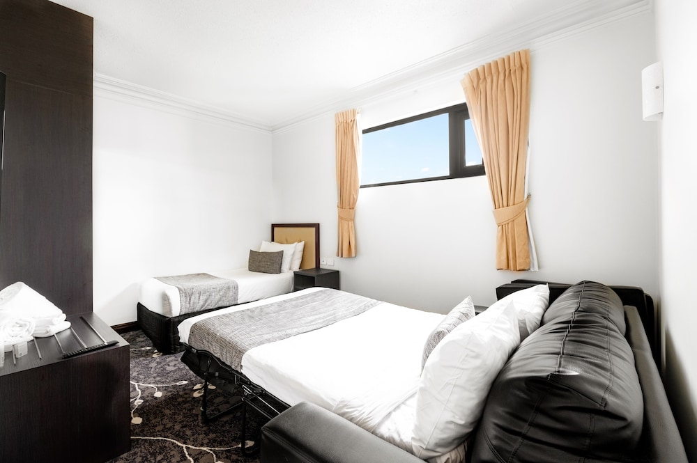 burke and wills hotel