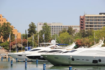 crowne plaza vilamoura algarve by ihg
