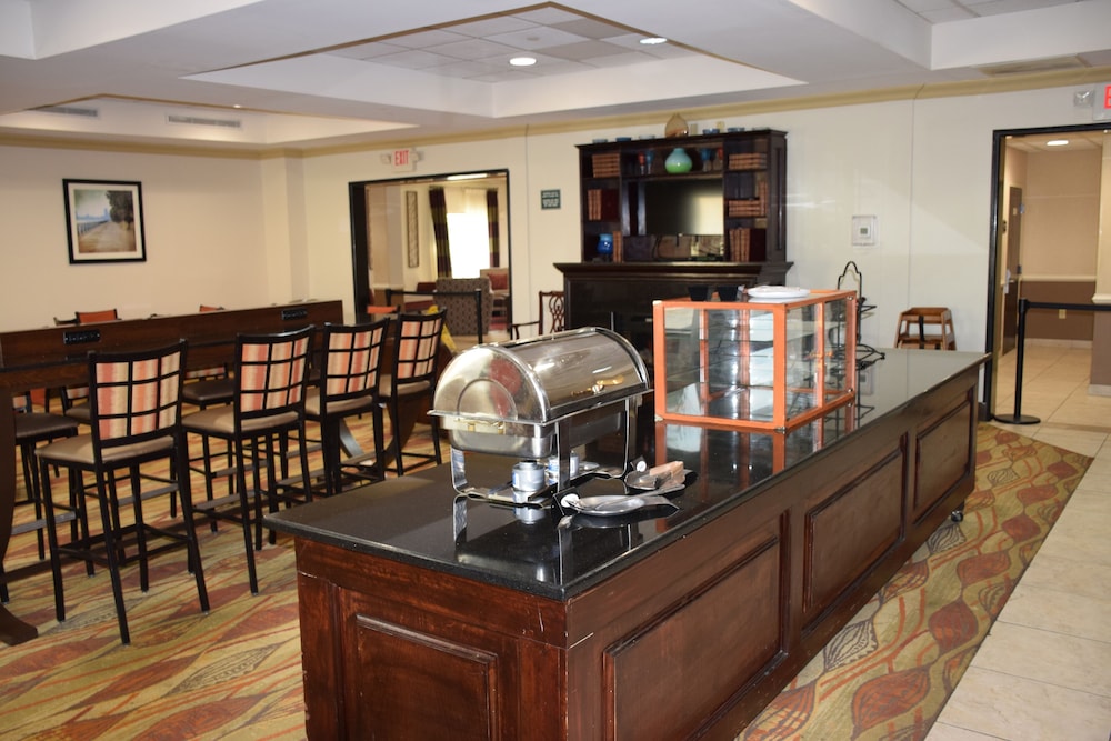 riverview inn and suites