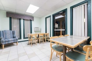 Super 8 By Wyndham Raton,New Mexico>>Raton,2 star