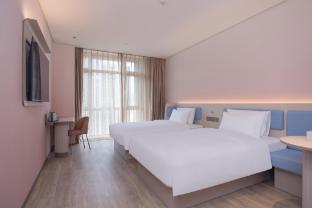 qingdao qianyuan theme hotel