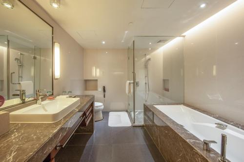 crowne plaza guangzhou city centre by ihg