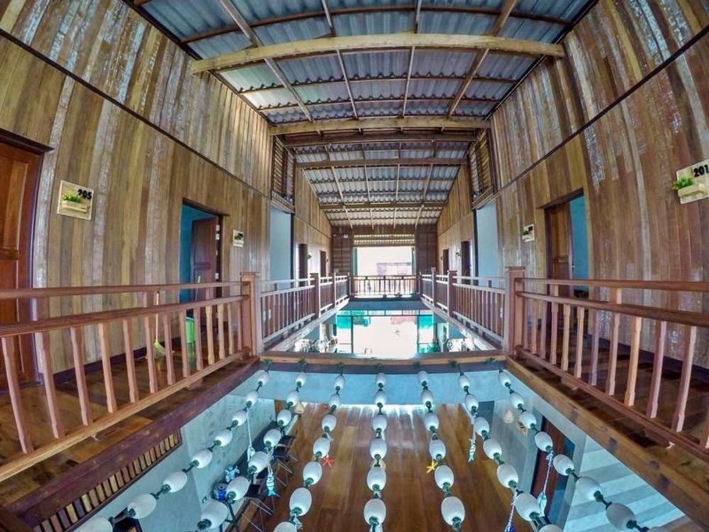 mahahsamut boutique homestay paknamprasae