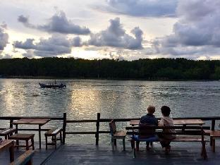 mahahsamut boutique homestay paknamprasae