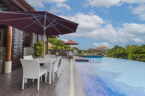 the sterling uluwatu