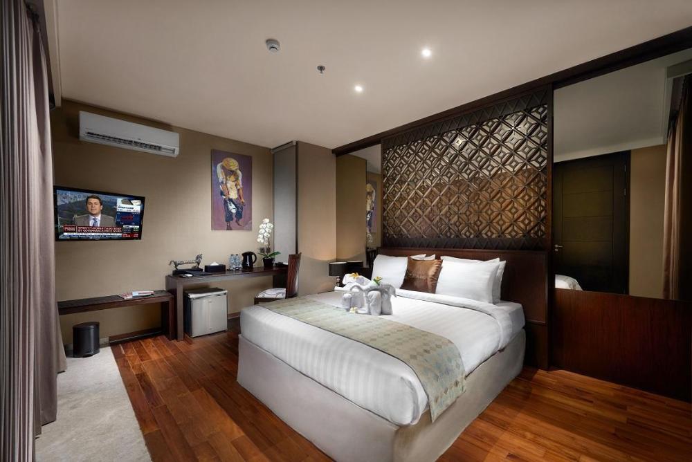 the sterling uluwatu