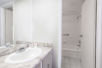 super 8 by wyndham guelph