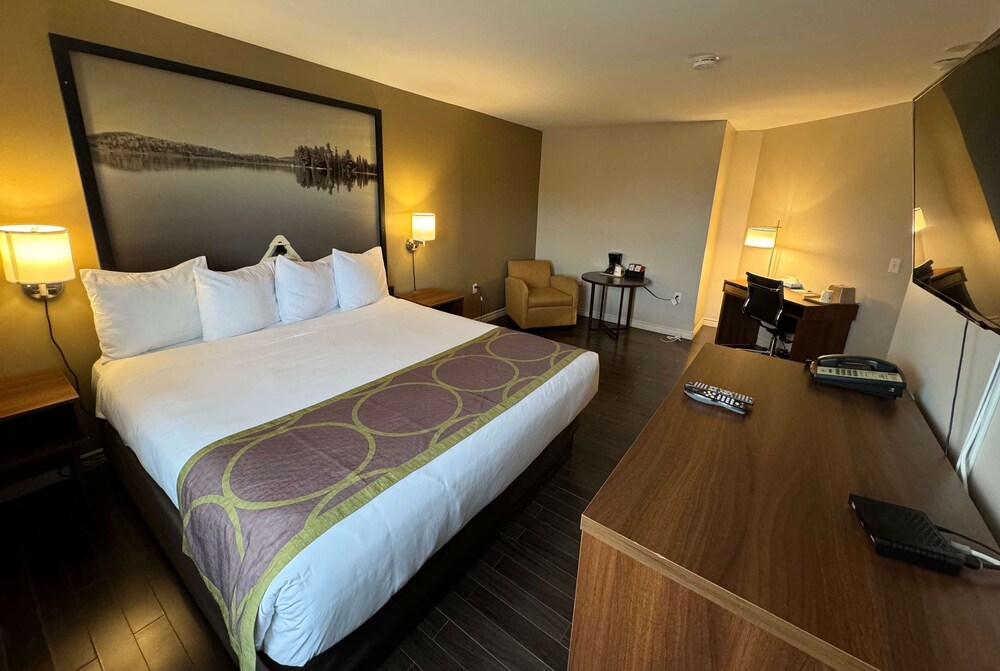 super 8 by wyndham guelph