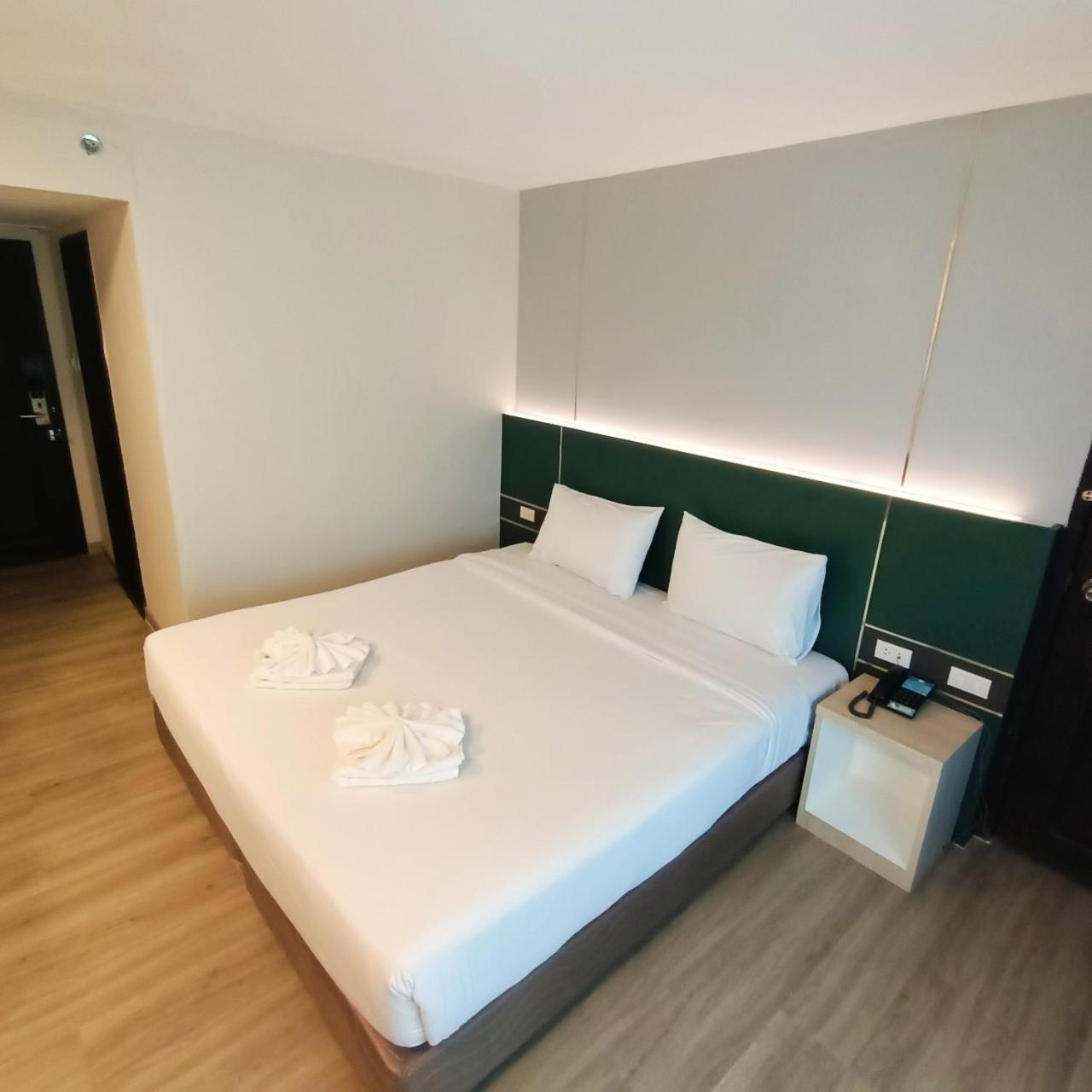 mayflower grande hotel phitsanulok