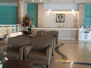 mayflower grande hotel phitsanulok