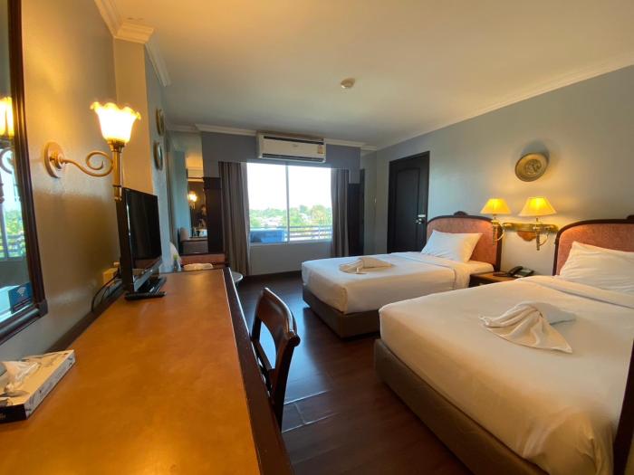 mayflower grande hotel phitsanulok