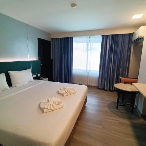 mayflower grande hotel phitsanulok