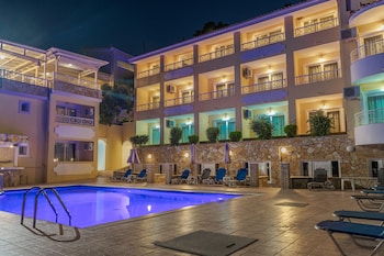 nefeli beach hotel