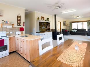 kookaburra motor lodge