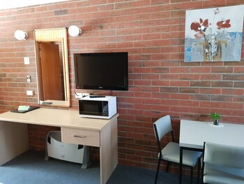 kookaburra motor lodge