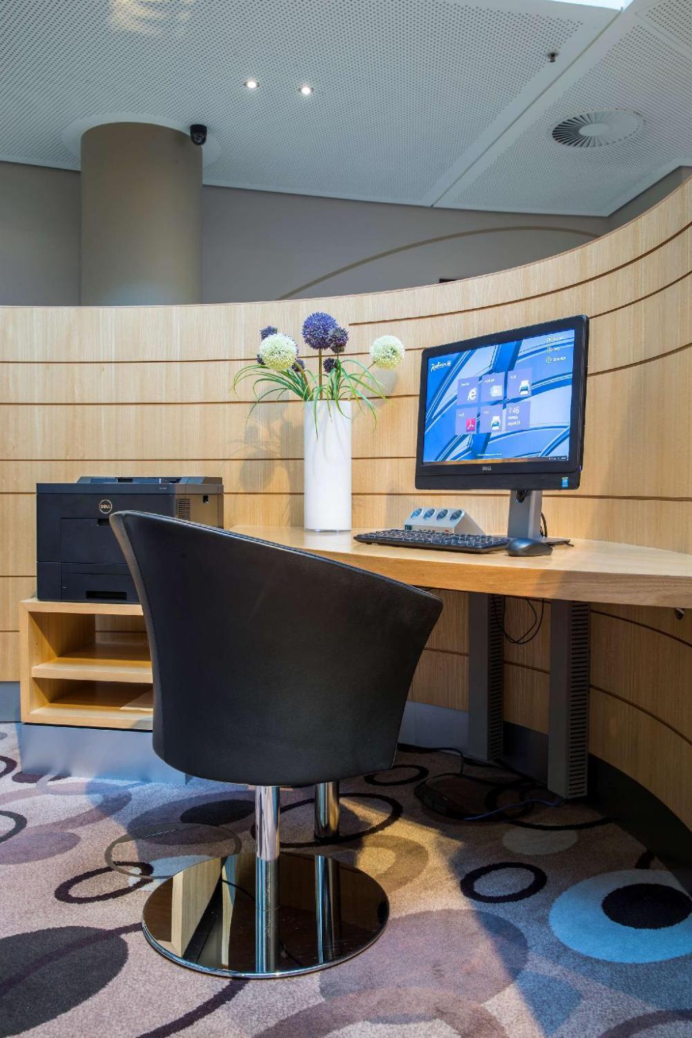 radisson blu hotel hamburg airport