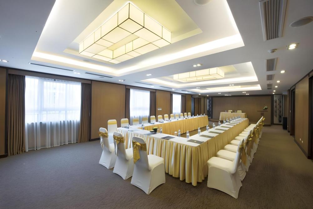thang long opera hotel